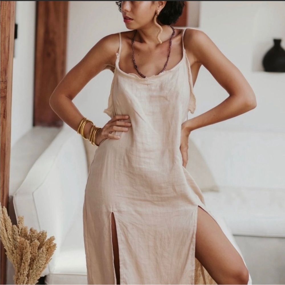 Myra Penaloza Aura Slip (100%Linen)